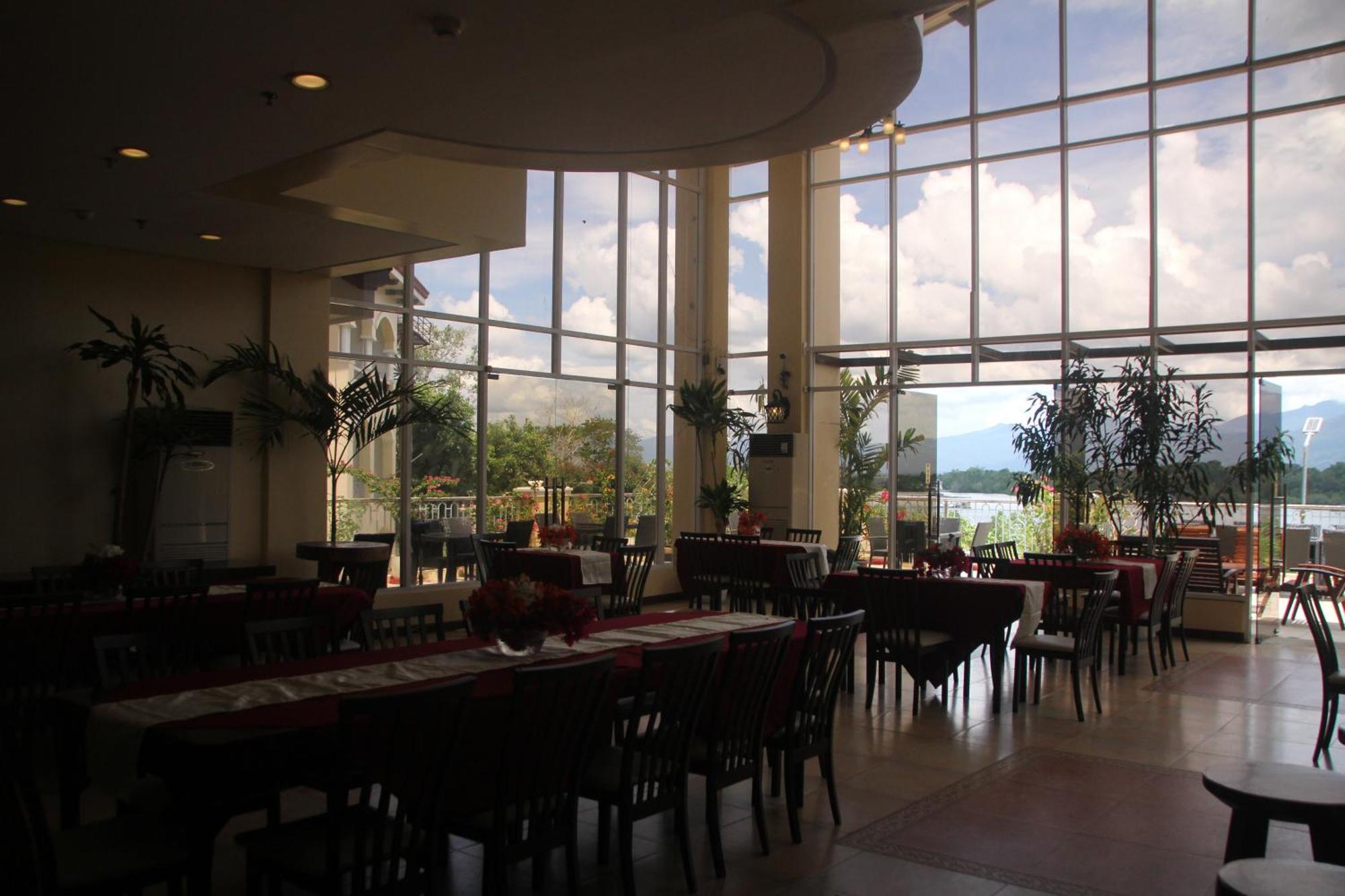 Hotel Palacio Puerto Princesa Luaran gambar