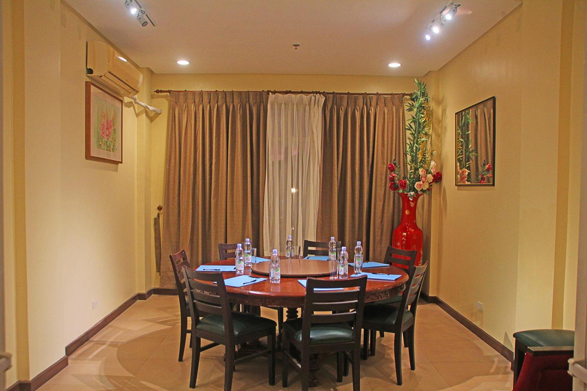 Hotel Palacio Puerto Princesa Luaran gambar