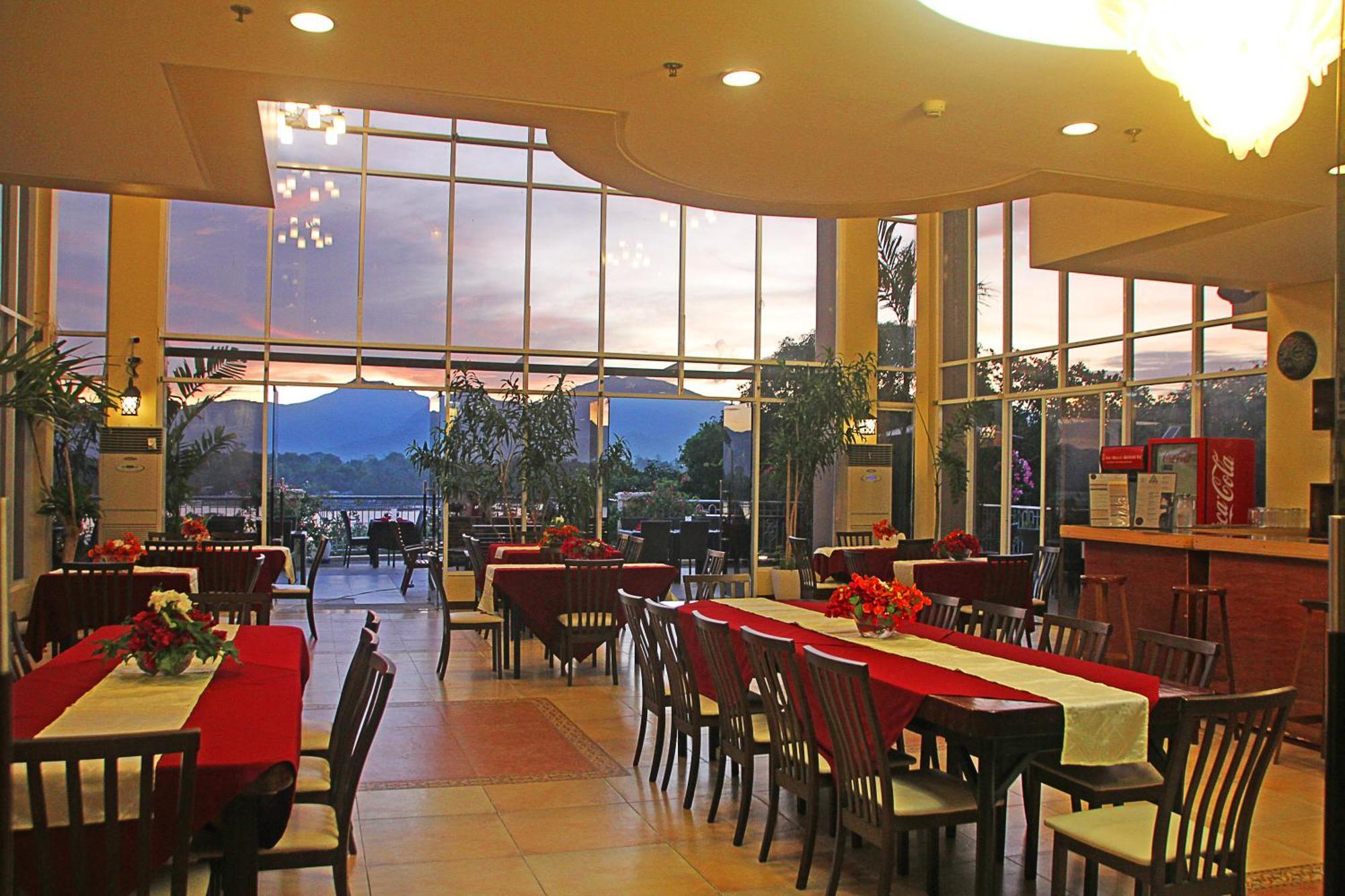 Hotel Palacio Puerto Princesa Luaran gambar